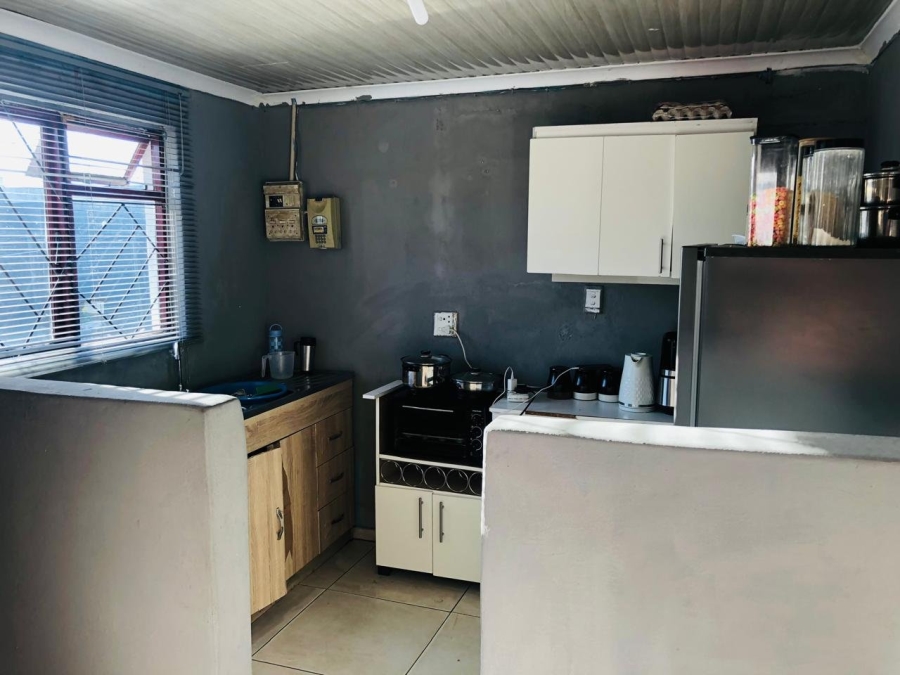 8 Bedroom Property for Sale in Harare Western Cape